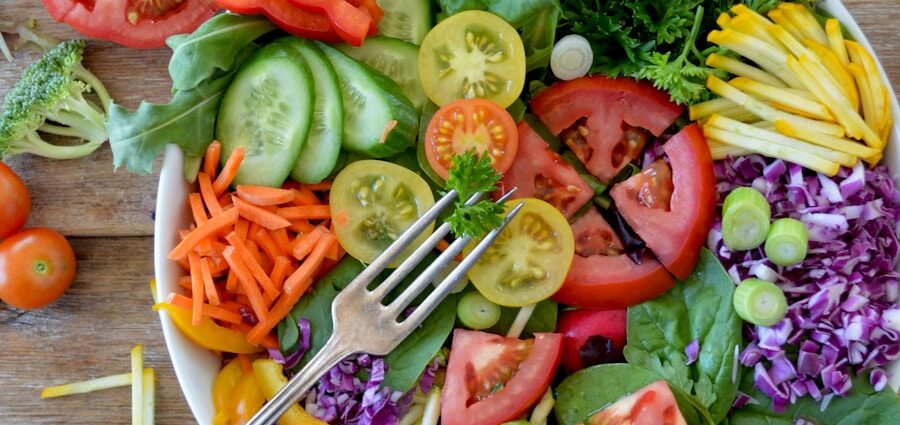 Photo "How to improve your overall well-being through a healing diet"