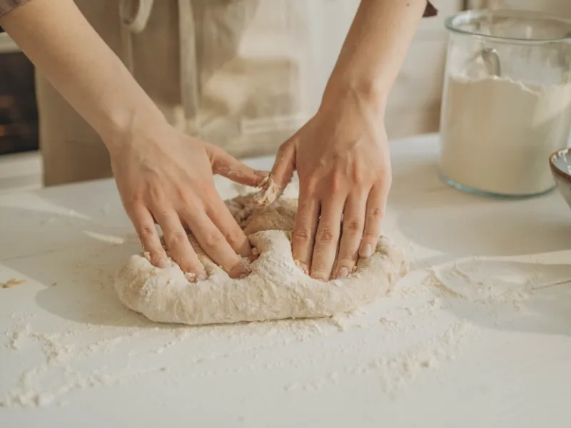 Pâine cu ceai verde matcha – cum prepari acasă o pâine gustoasă și diferită