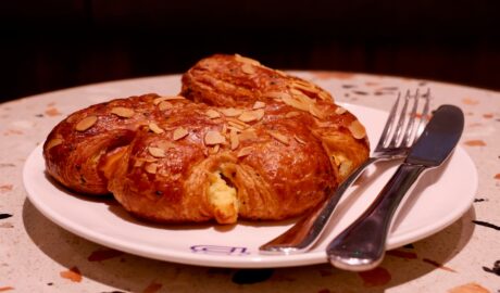 Photo crusty bread