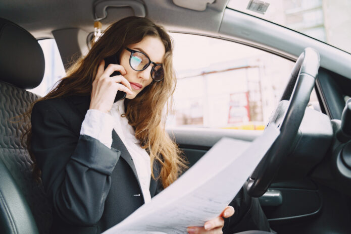 Pot să primesc factură fiscală pentru o închiriere auto în Cluj