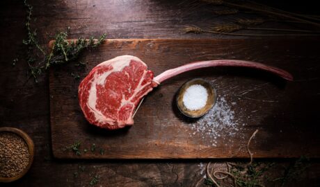 Photo Tomahawk steak