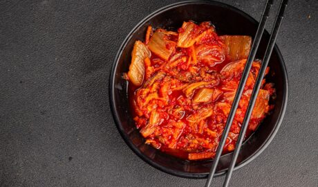 Kimchi: istorie, arome și beneficiile fermentării coreene