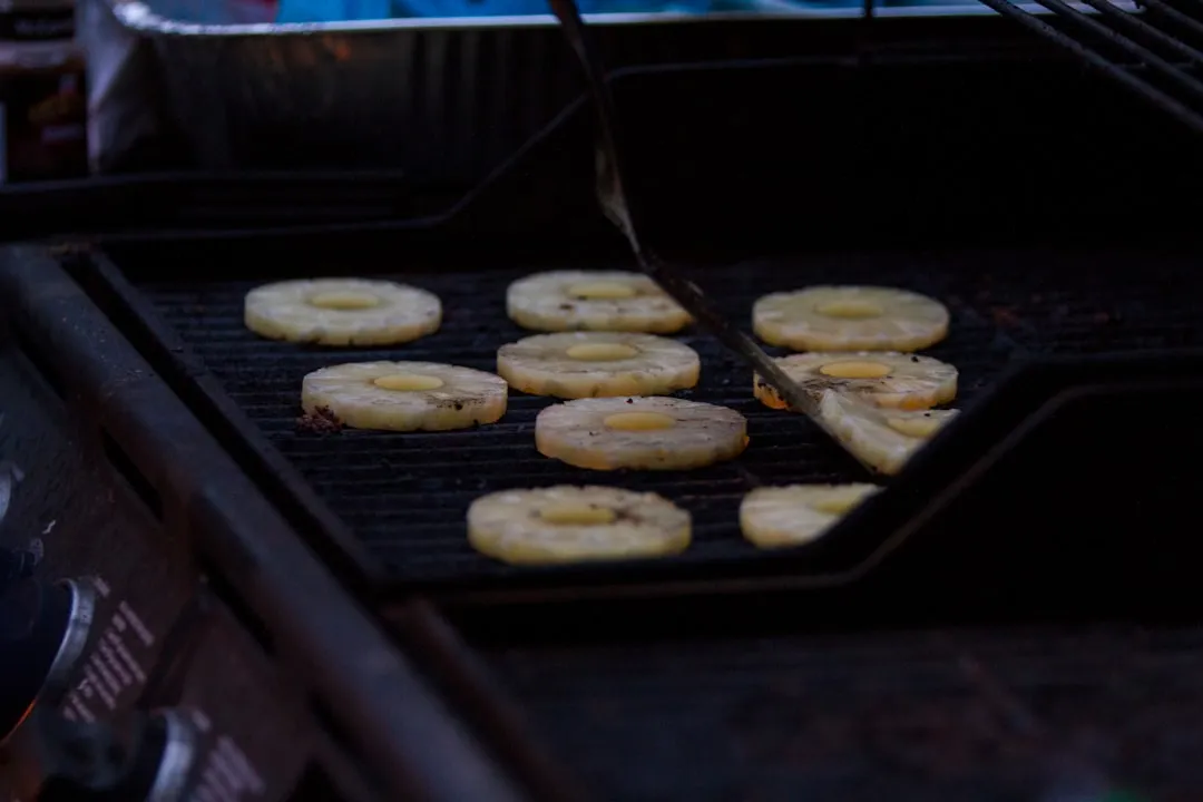Photo grilled pineapple